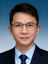 穿着西装笔挺的男子AI 生成的内容可能不正确。